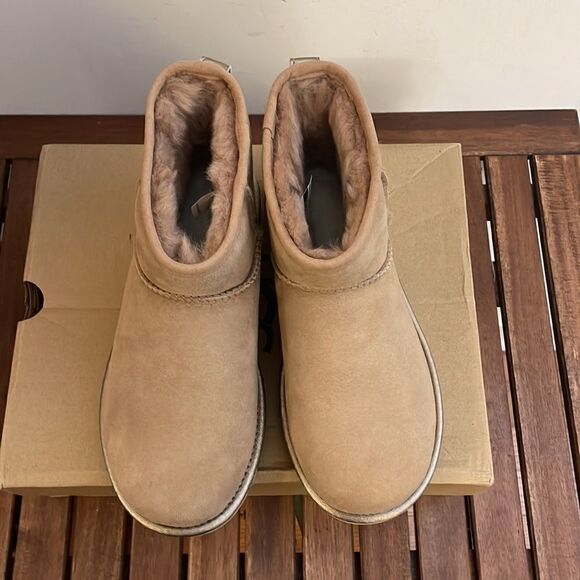 UGG Classic Mini Shine Boots Brown/Metallic USA Women Size 7/UK 5/EU 38 - Picture 7 of 15